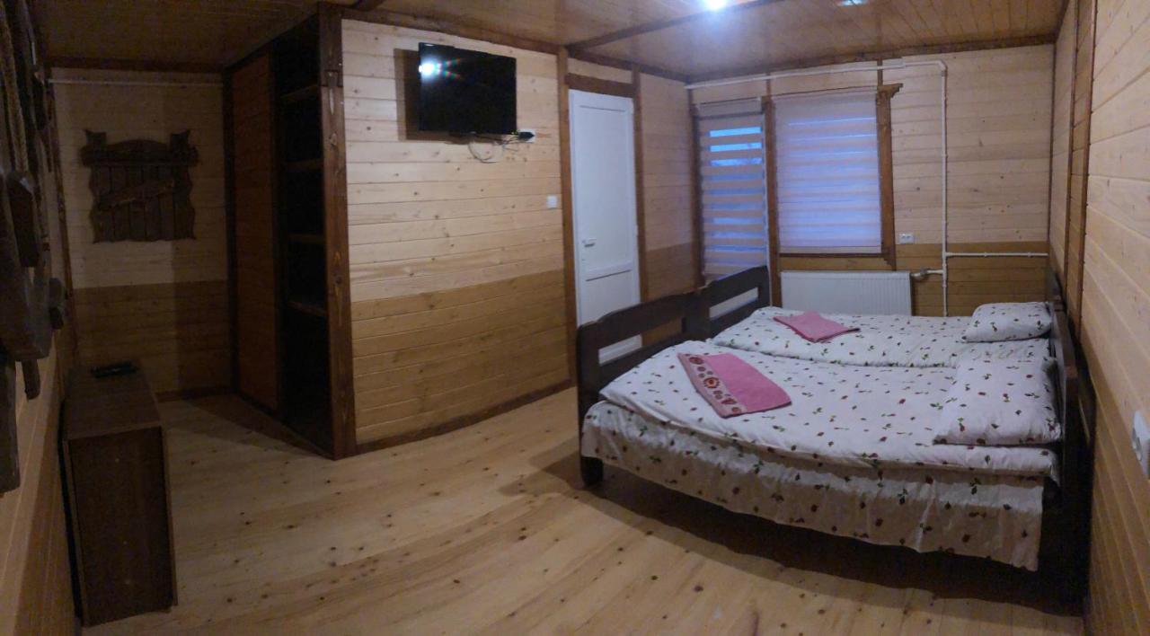 Guest House Dvir Pysanka 코시우 외부 사진