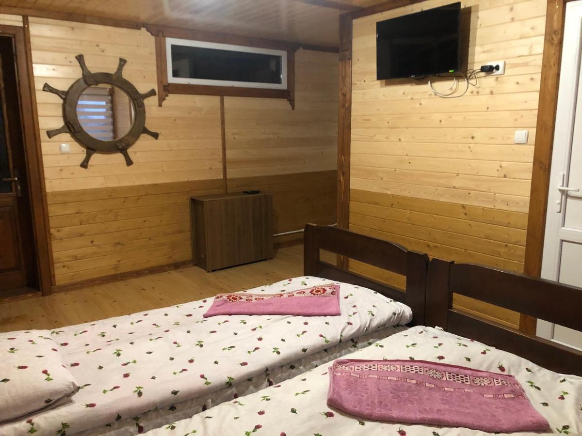 Guest House Dvir Pysanka 코시우 외부 사진