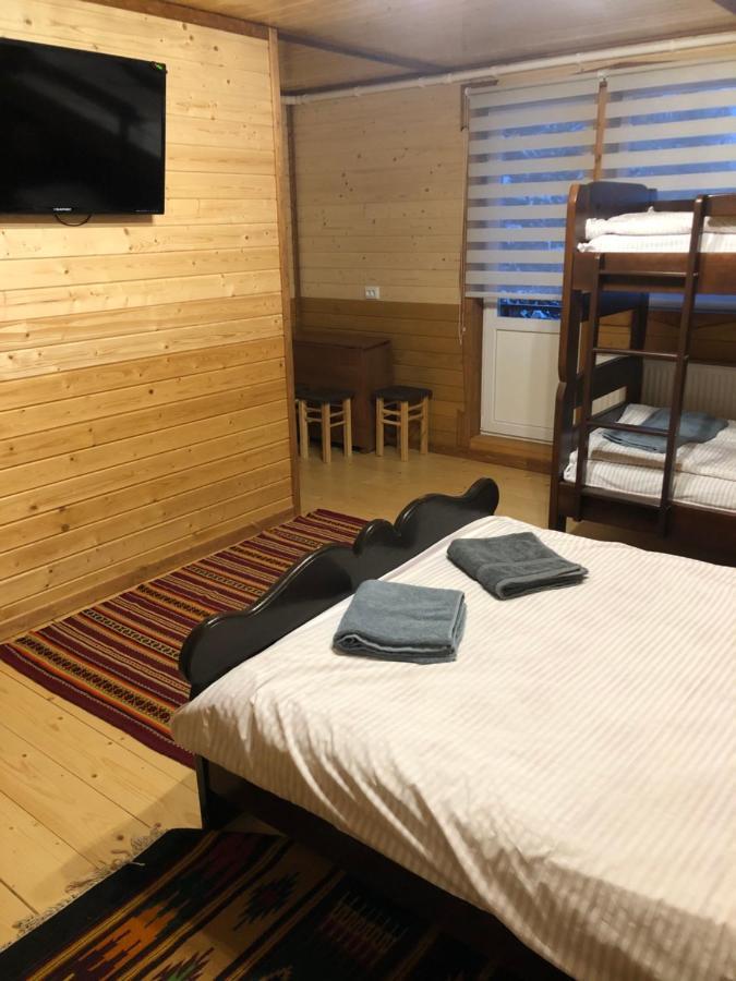 Guest House Dvir Pysanka 코시우 외부 사진