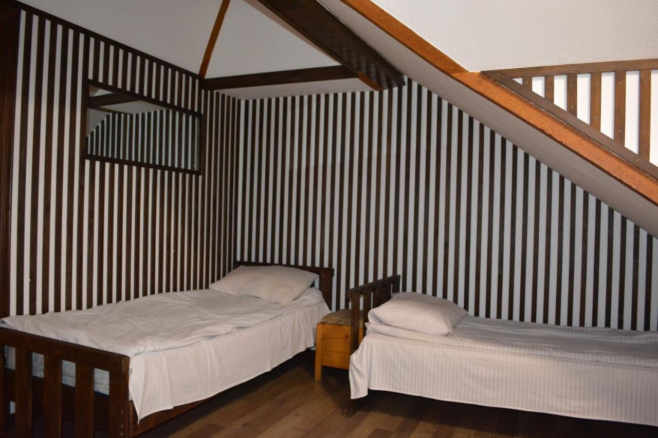 Guest House Dvir Pysanka 코시우 외부 사진