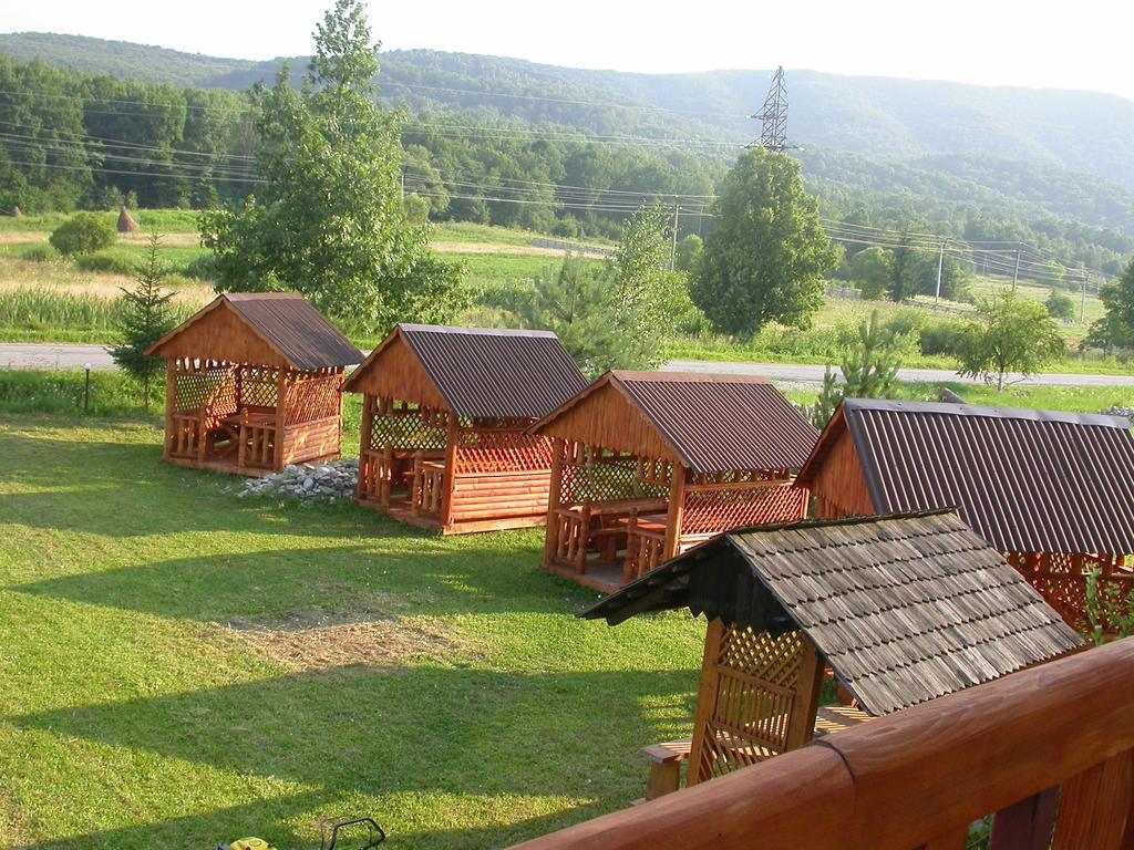 Guest House Dvir Pysanka 코시우 객실 사진