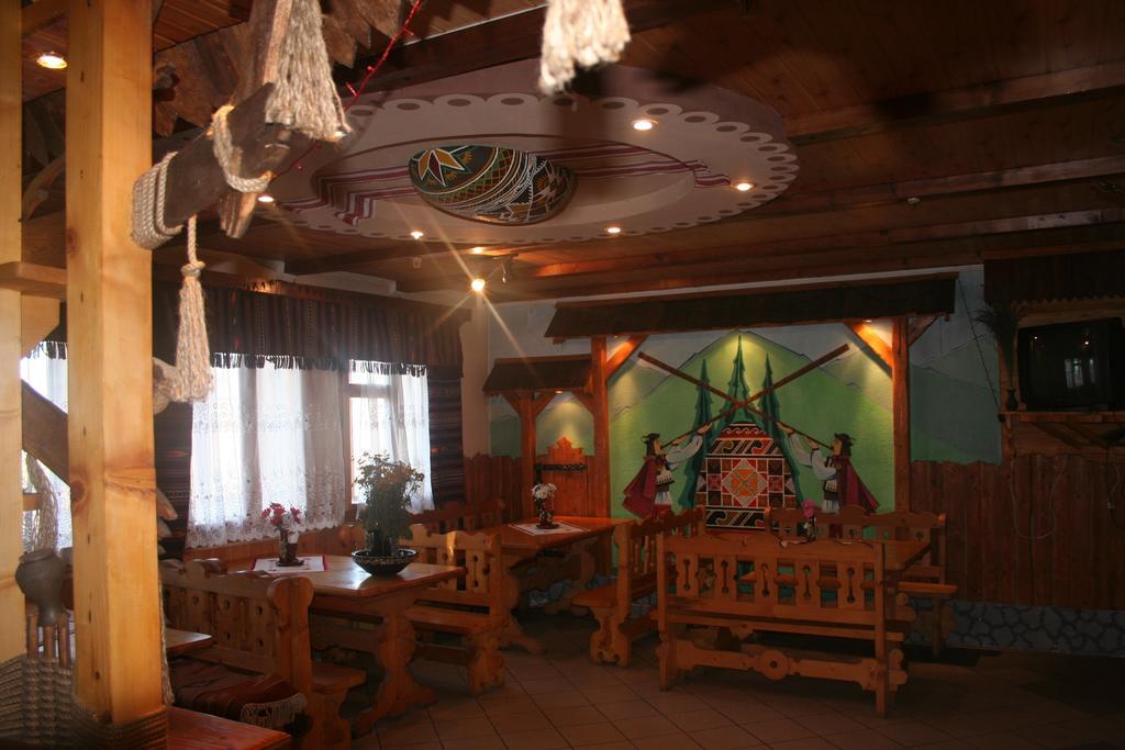 Guest House Dvir Pysanka 코시우 외부 사진