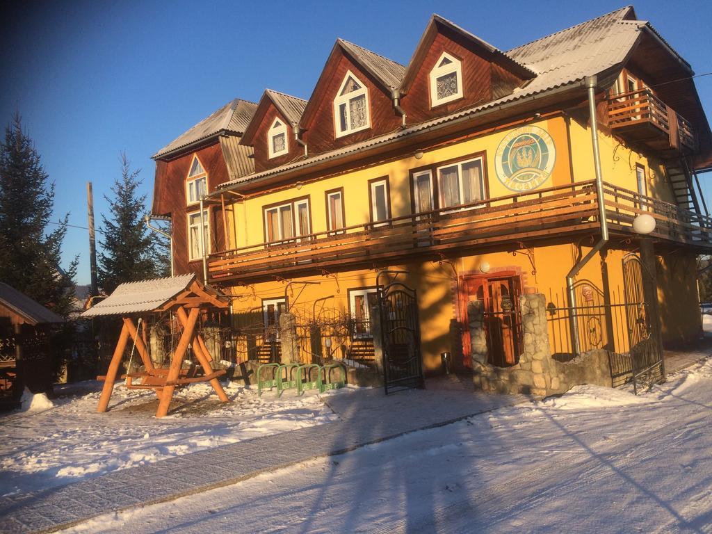 Guest House Dvir Pysanka 코시우 외부 사진