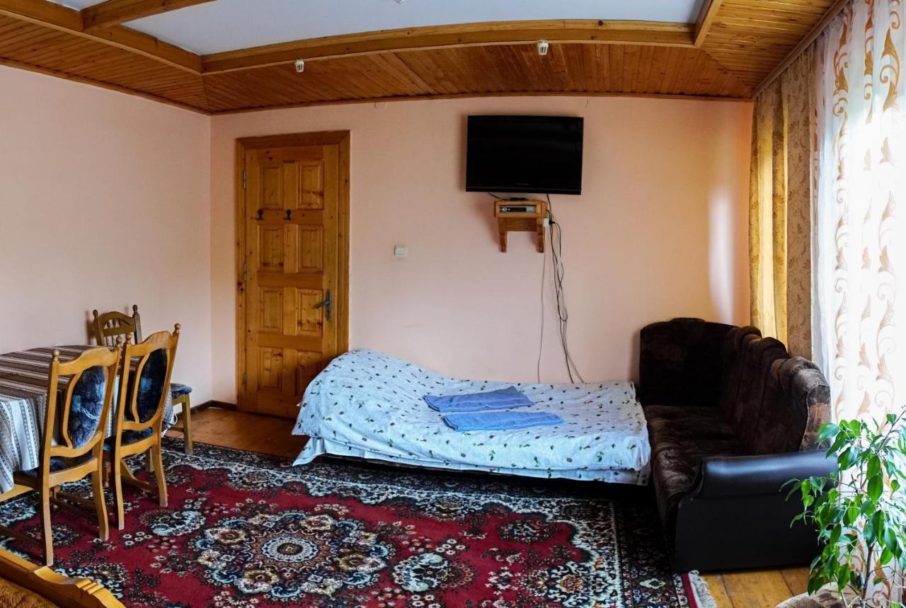 Guest House Dvir Pysanka 코시우 외부 사진