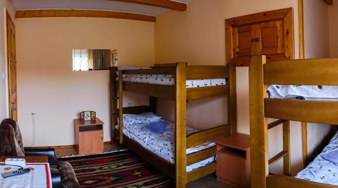 Guest House Dvir Pysanka 코시우 외부 사진
