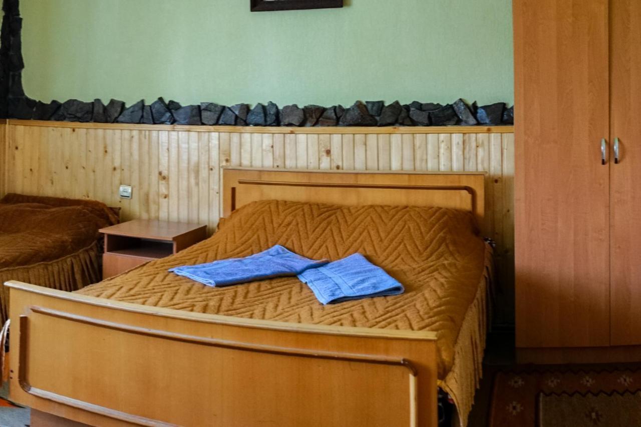 Guest House Dvir Pysanka 코시우 외부 사진