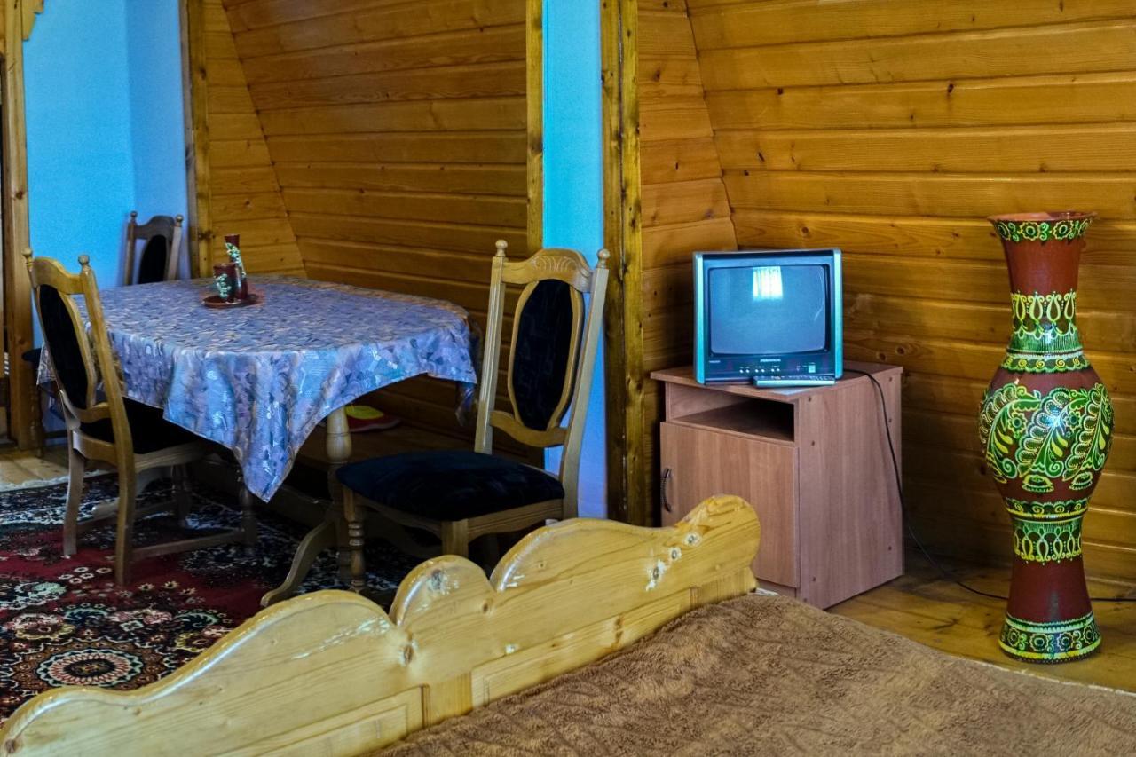 Guest House Dvir Pysanka 코시우 외부 사진