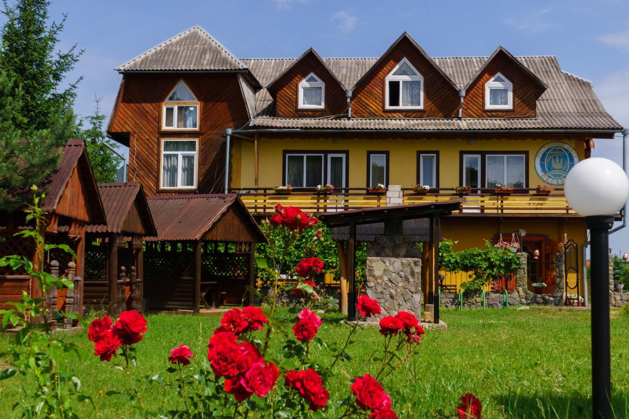Guest House Dvir Pysanka 코시우 외부 사진