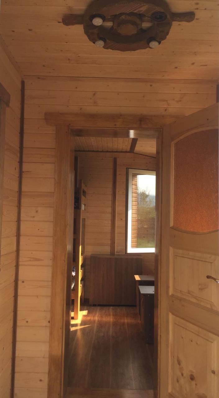 Guest House Dvir Pysanka 코시우 외부 사진
